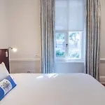 Nine Flowers Guest House