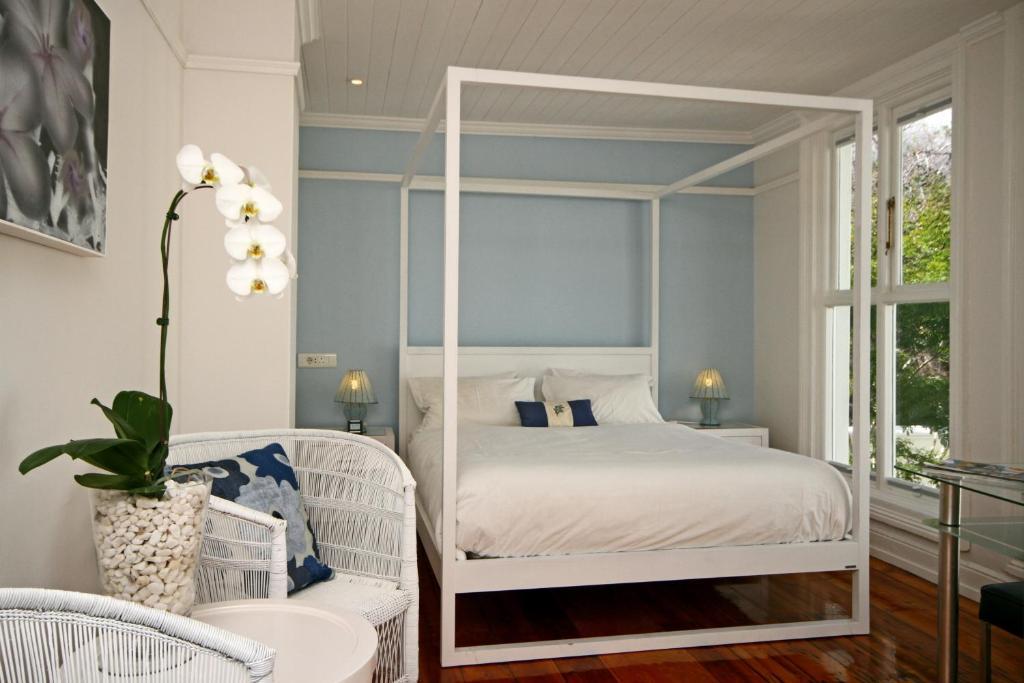 Nine Flowers Guest house Cape Town
