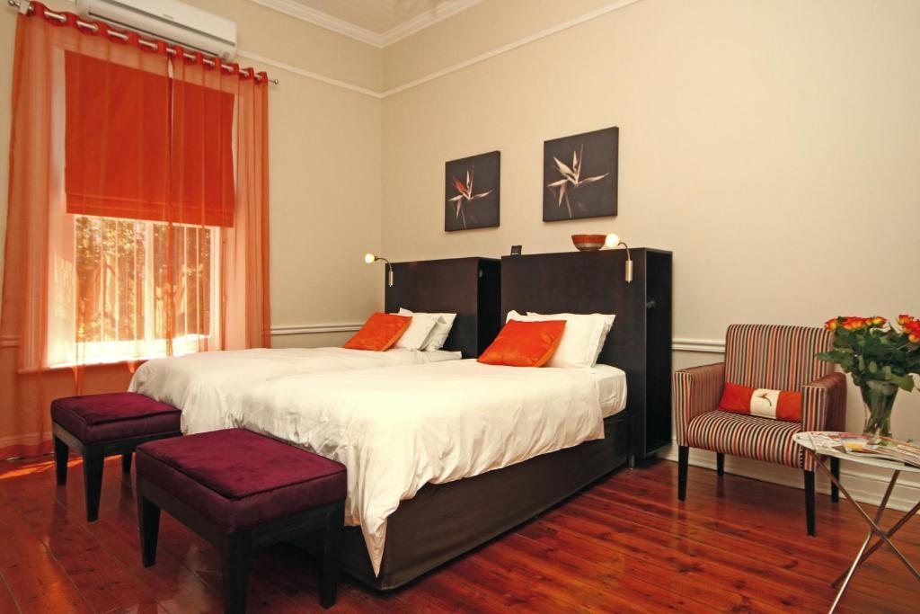 Nine Flowers 3* Cape Town
